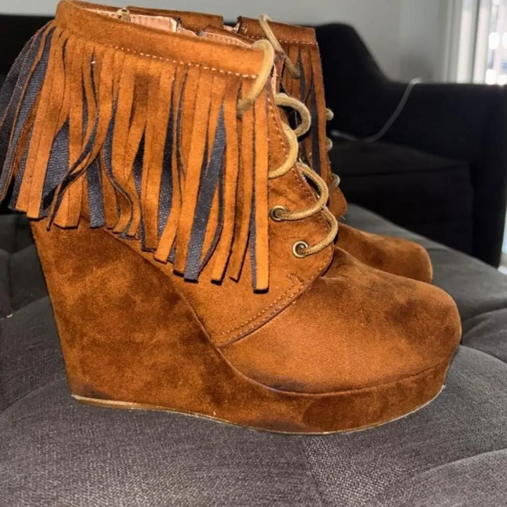 Brown suede fringe boots with